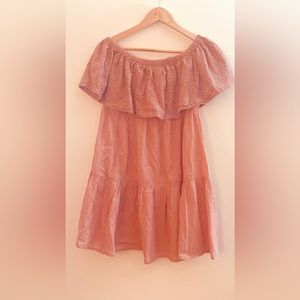 Pink off shoulder dress. Size medium to large.